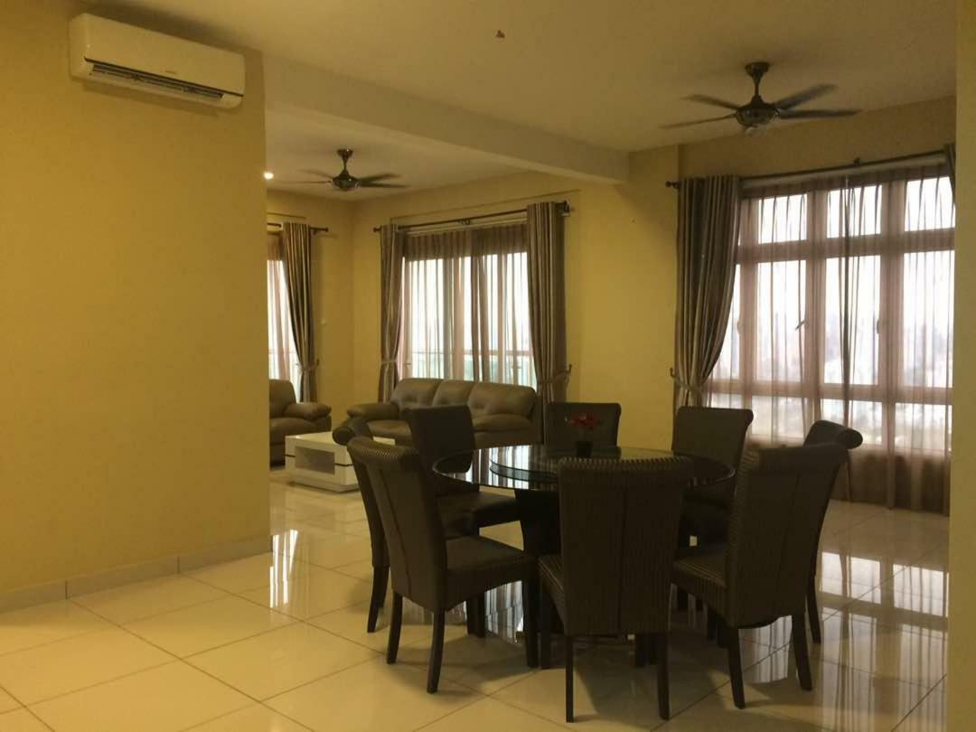 Royal Regent Condominum By Ihost Kuala Lumpur Bagian luar foto